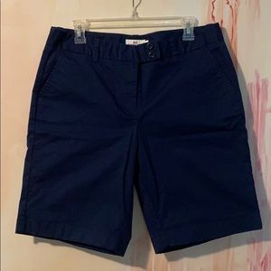 Vineyard Vines Bermuda shorts size 12